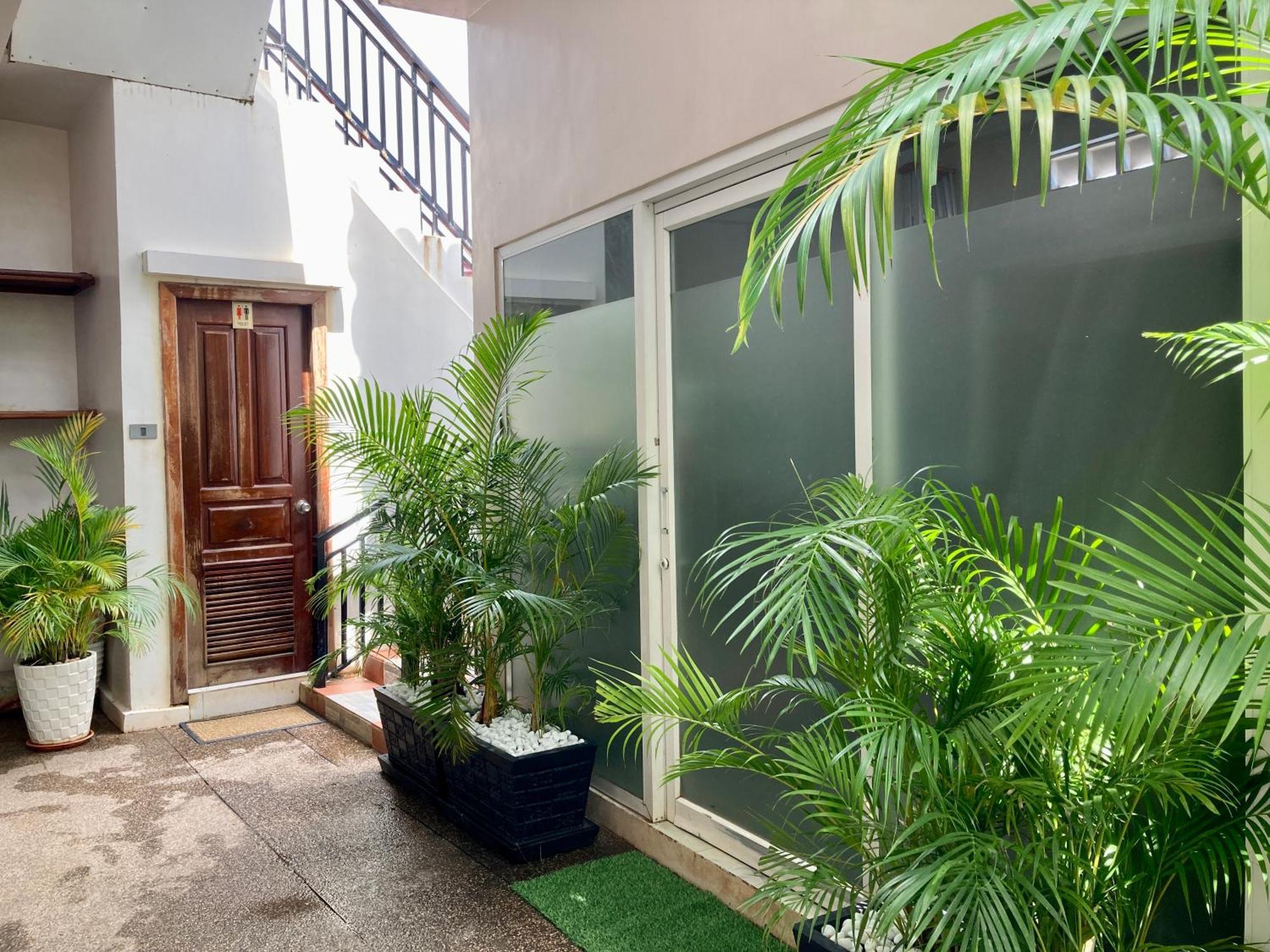 Lotus Haven Villa シェムリアップ エクステリア 写真
